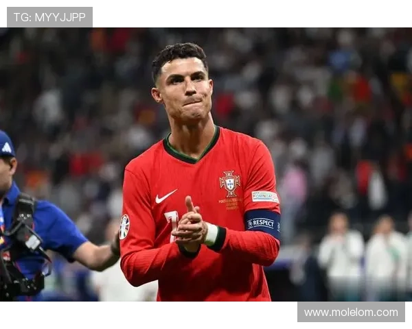 足球野球场球星崛起之路他们如何从街头走向职业赛场